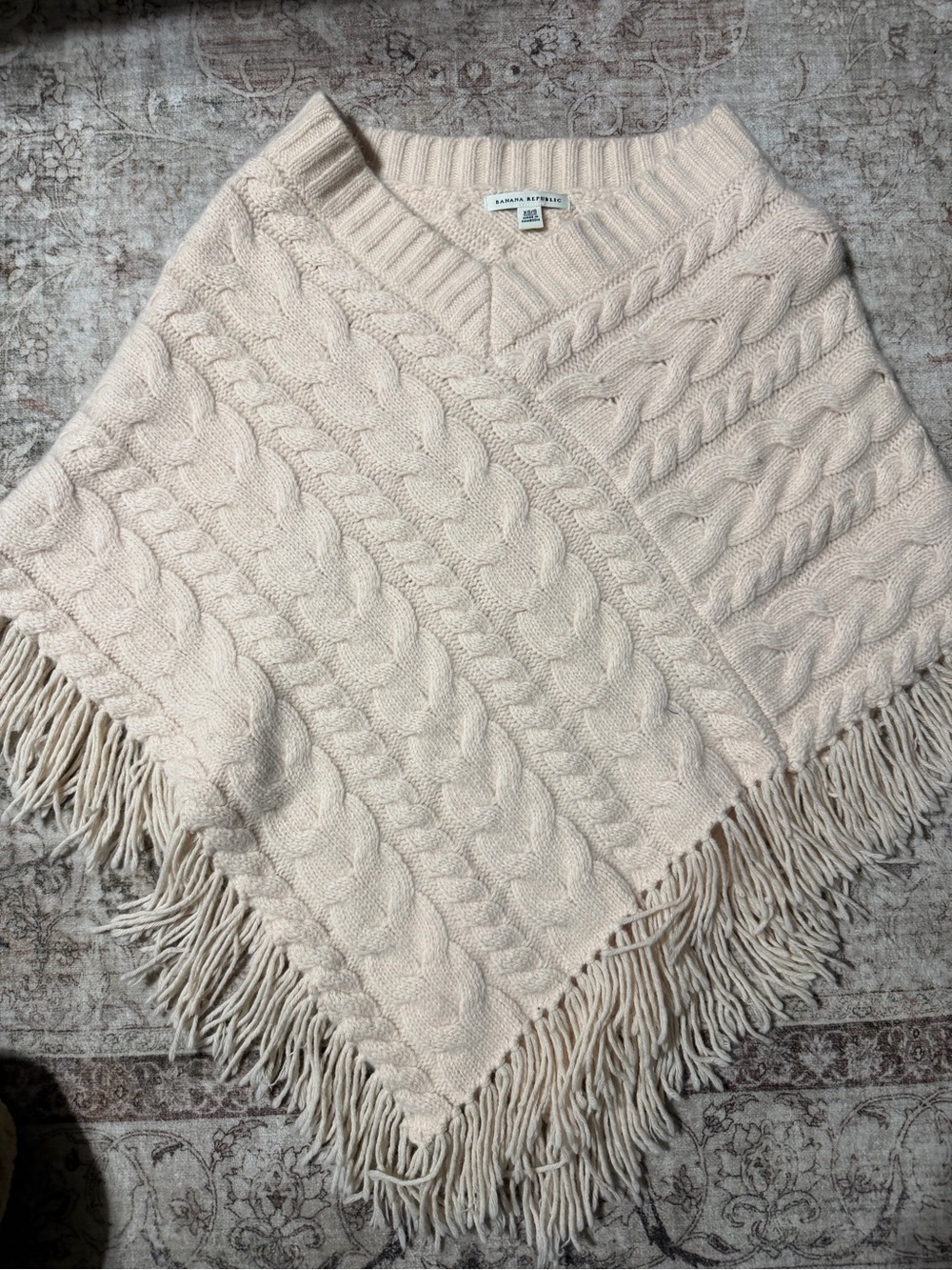Banana Republic 50% Angora 50% Lambswool Cable Knit Poncho Cream Fringe Boho